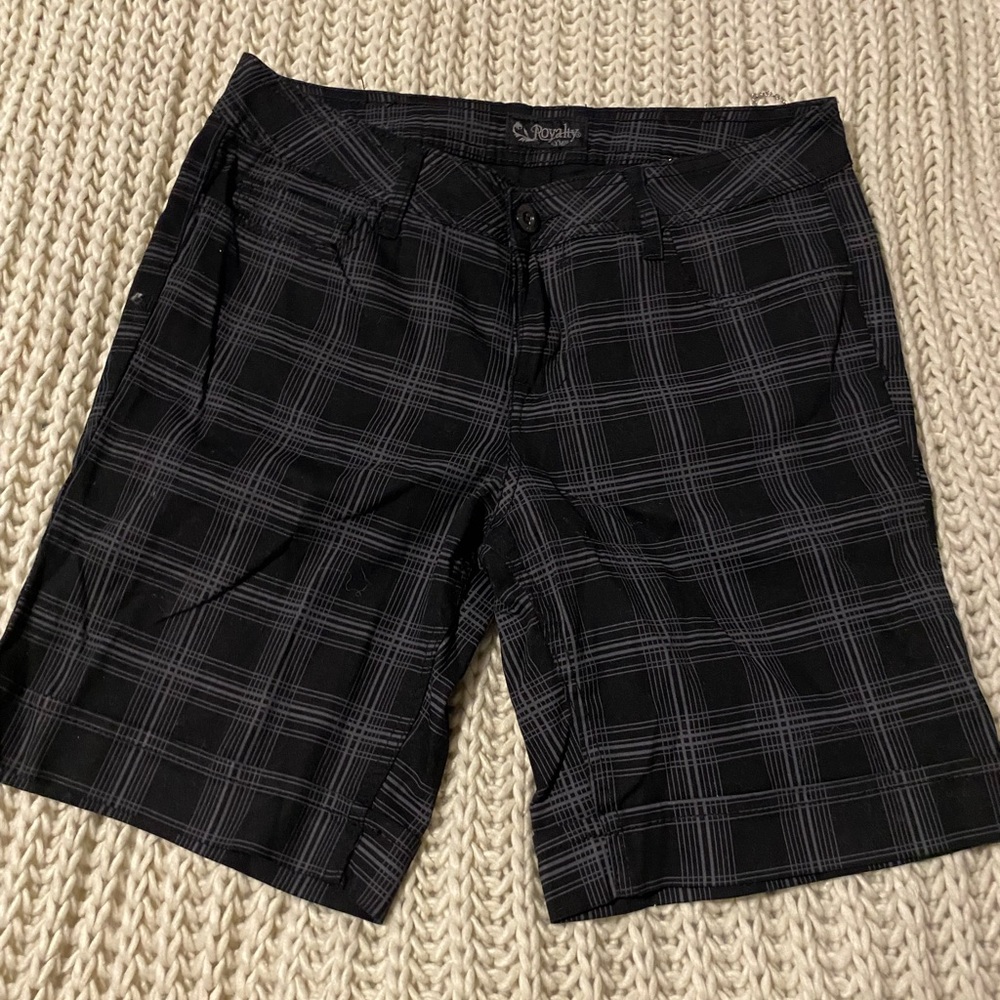 Royalty Above Knee Plaid Black and Grey Shorts Size 10